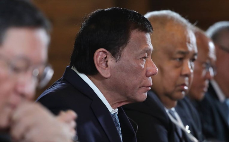 Predsjednik Filipina objavio da boluje od kronične neuromišićne bolesti